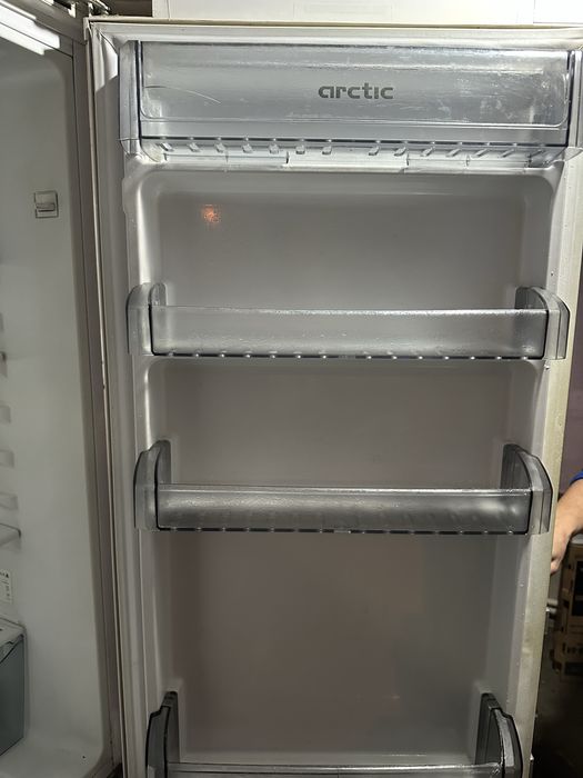 Frigider cu congelator