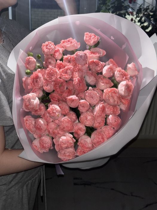 продаю букеты роз