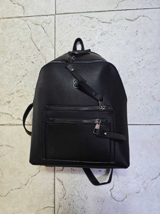 Ежедневна дамска кожена раница + подаръкпарфюм