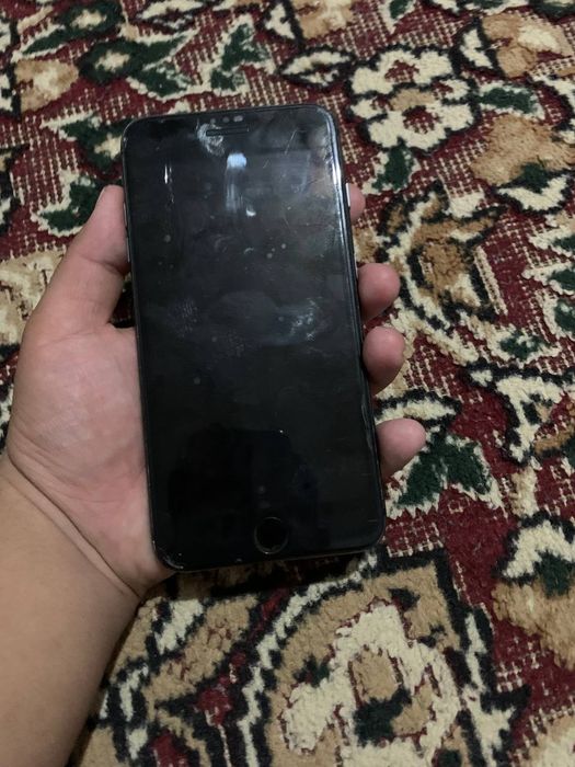 iPhone 8 plus sotiladi