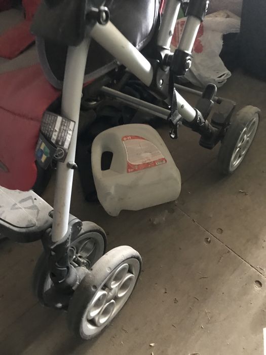 Коляска новая не эксплуатировалась