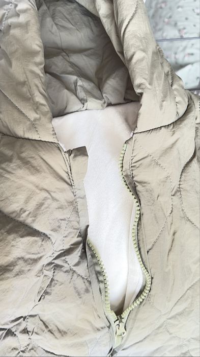 Отдам детскую куртку бесплатно