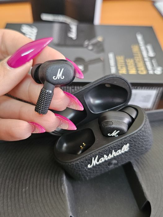 Пълен комплект Marshall Motif II A.N.C. – Като нови!