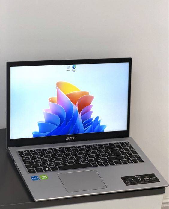 Продам новый ноутбук acer в коробке