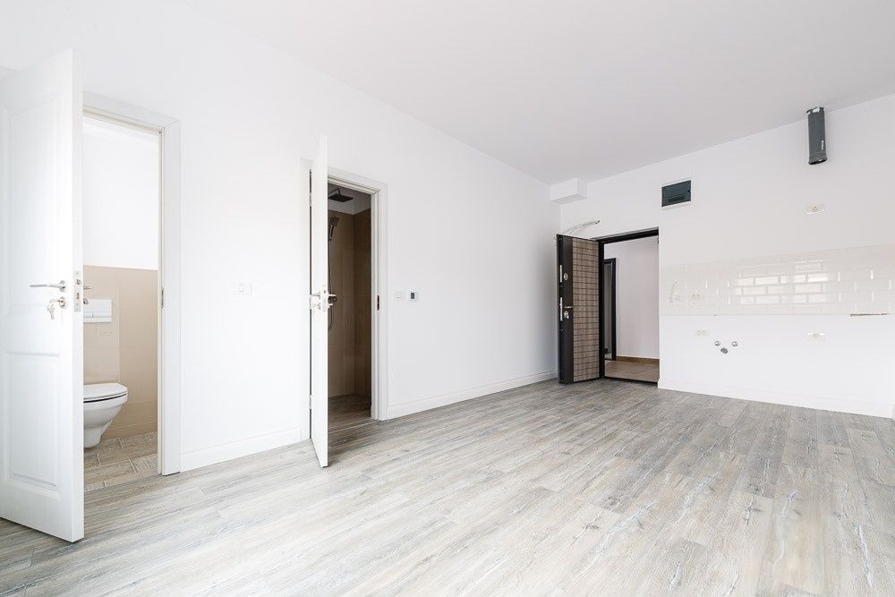 Prima Închiriere! Garsoniere / Spații Birouri Premium Noi! — fotografia 3
