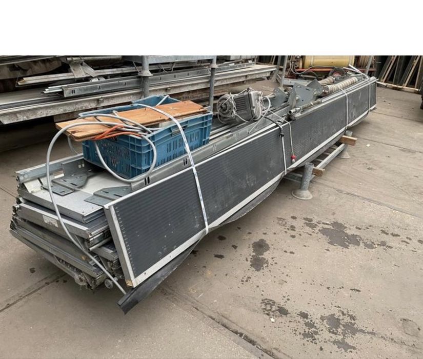 Продавам секционна електрическа врата налични и други размери