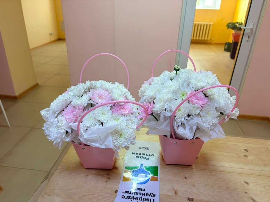 Продам композицию из хризантем