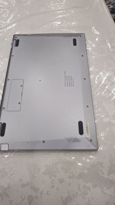 Novutbuk garantiyasi yoq