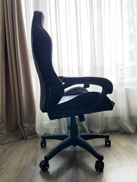 Стол ThunderX3 BC1 BOSS