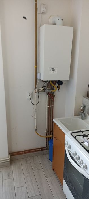 Închiriez garsonieră