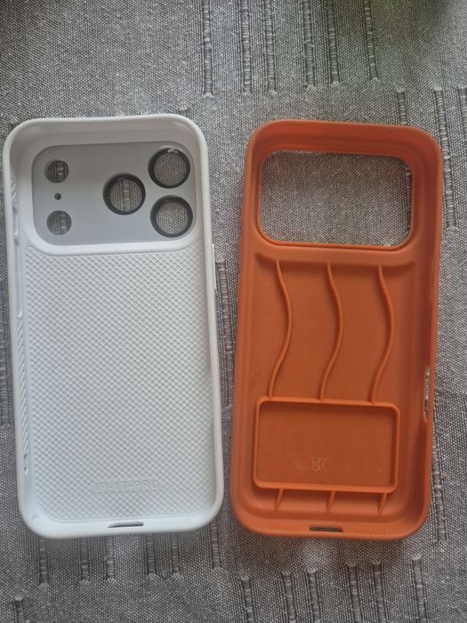 Iphon 17 pro кейс
