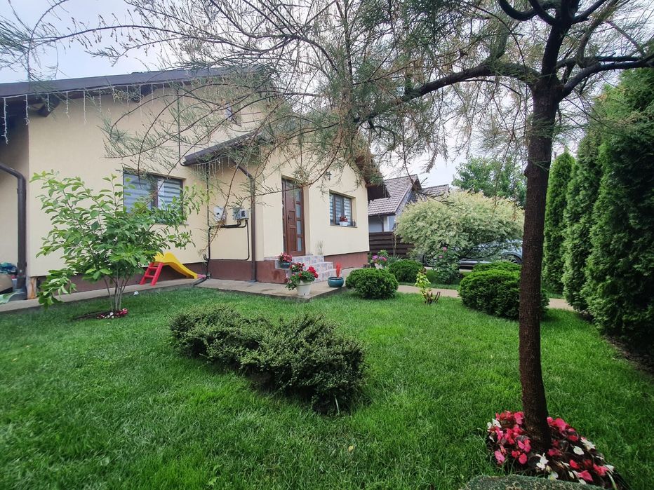 Casa PARTER,90 MP,Hlincea,Teren 305 M..Intabulata.Mutare imediata.