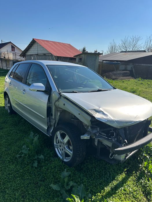 Vw Polo 2008, avariat stânga față.