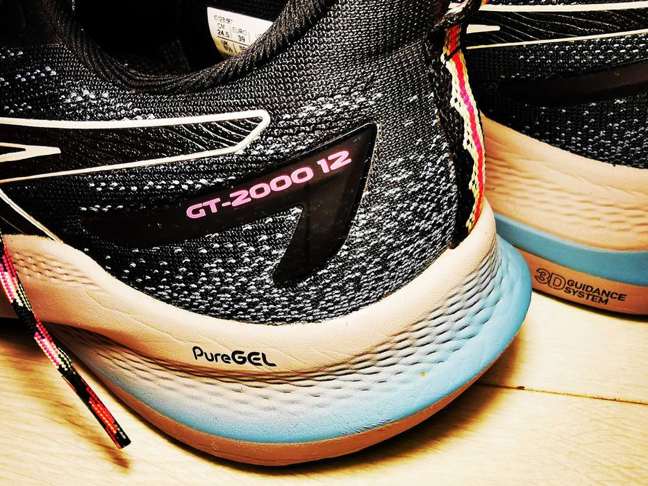 Pantofi alergare Asics GT- 2000 12 (marime 39)