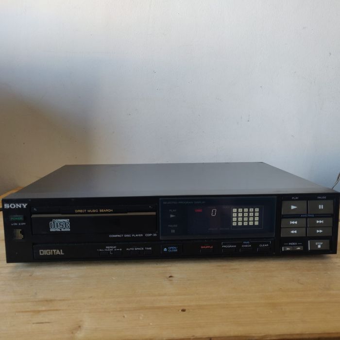 Cd player  Sony CDP-35-defect
