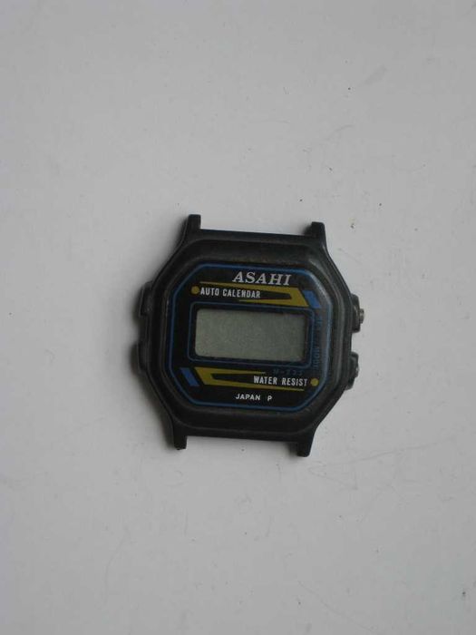 Електронни часовници от 80-те години - с калкулатор