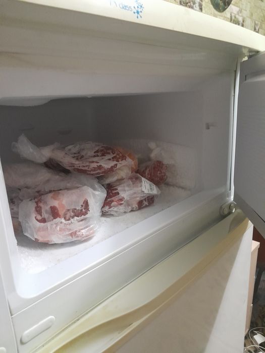 Продам холодильник.