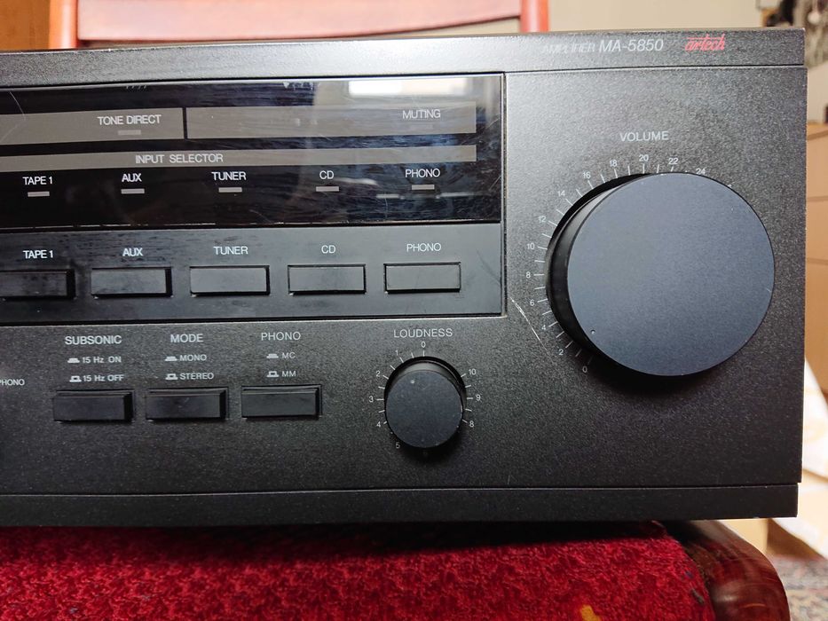 Продавам усилвател Blaupunkt MA-5850