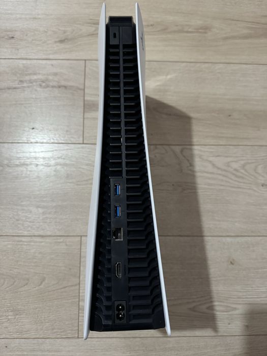 se vinde ps5+volan+pedale+jocuri