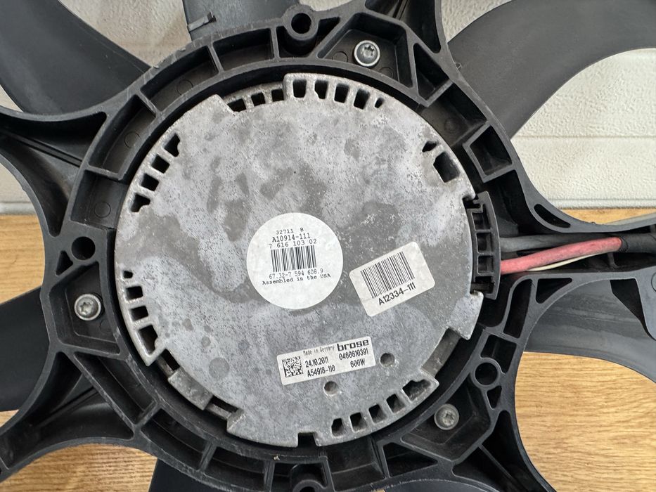 Оригинална ел перка  за bmw бмв х5 х6  е70 /е71