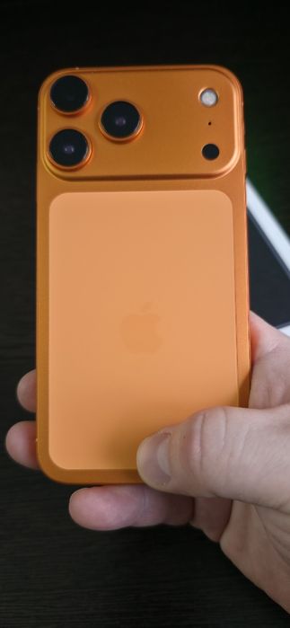 Продам айфон 11 в корпусе 17 про