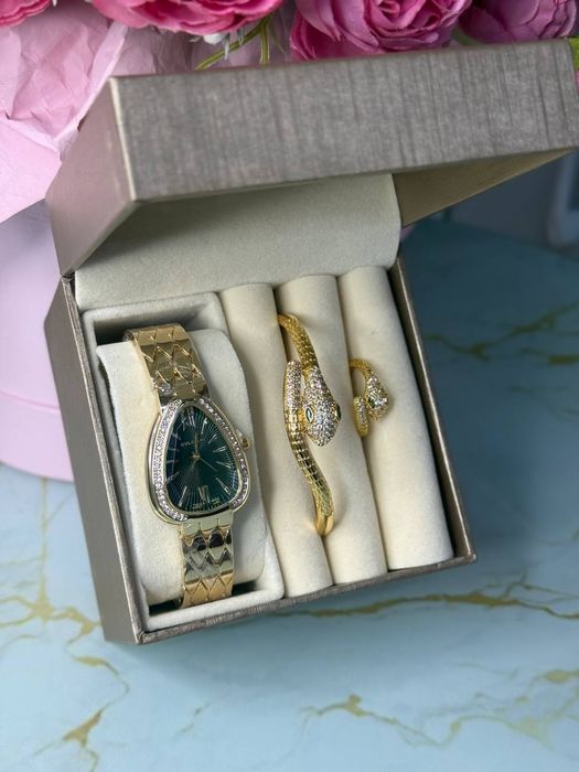 Pandora набор часы