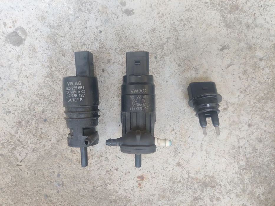 Vas lichid parbriz Seat Exeo Audi A4 8E0955451AR / 1K5955651