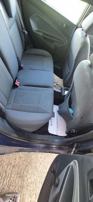 Продавам форд фиеста