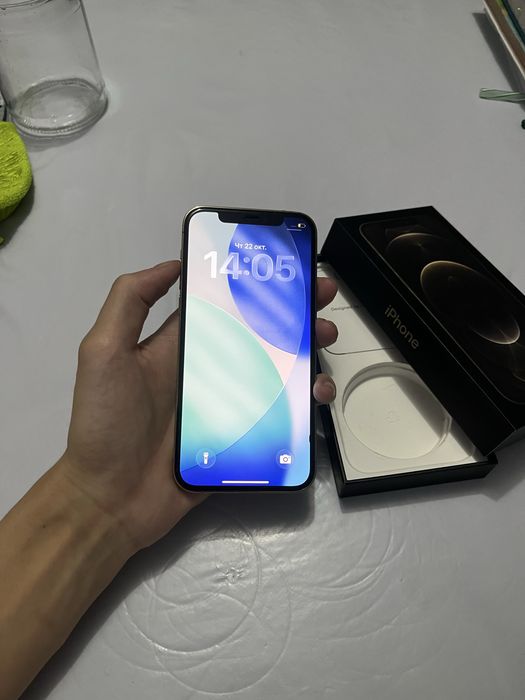 Продам Айфон 12 Pro 256gb
