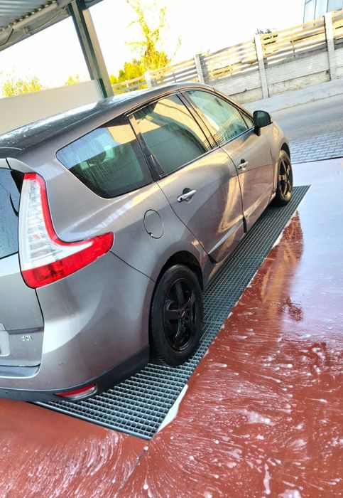 Vând Renault Grand Scenic 3