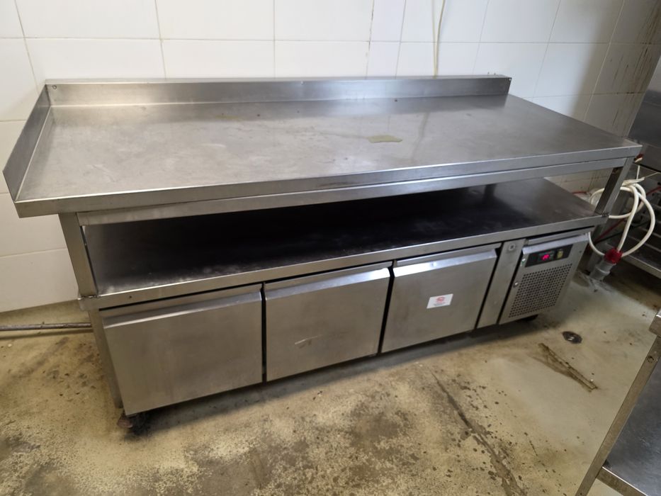 Инокс рафтове за хлад,камери от 600лв до 1200лв