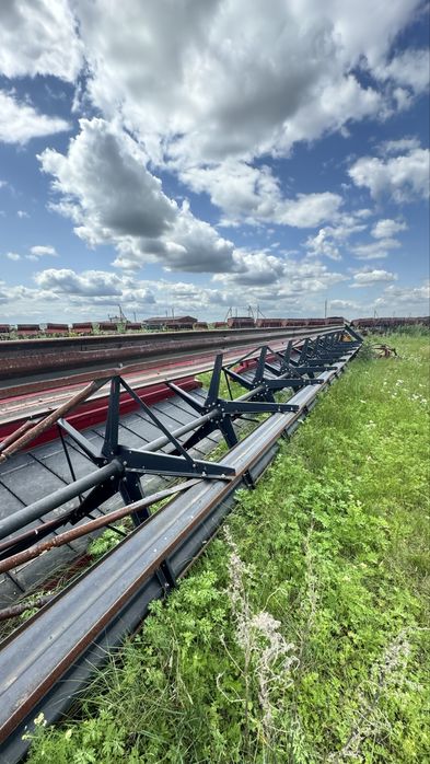 Продам прицепную Жатку Палессе