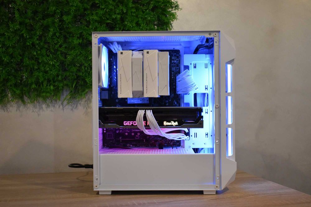 Геймърски Компютър Ryzen 7 3800XT | Rtx 3070 Super EVGA | 16GB Ram | 256GB SSD