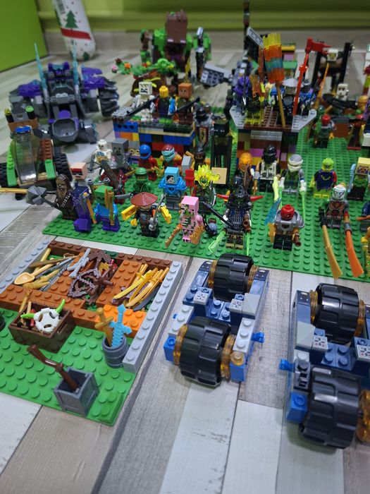 Голям лего лот с платформа за редене