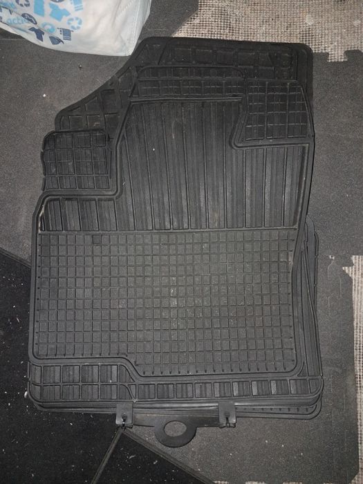 Немски гумени стелки комплект 4 части за VW Touareg