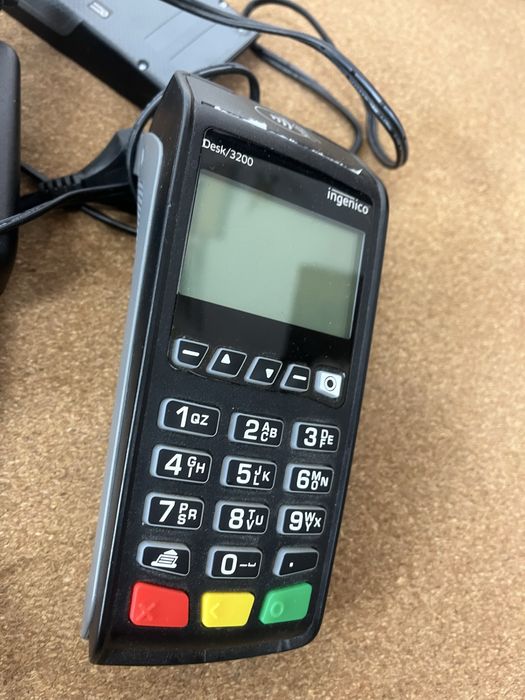 Terminal pos Ingenico Desk 3200  si extensie  desk 1200