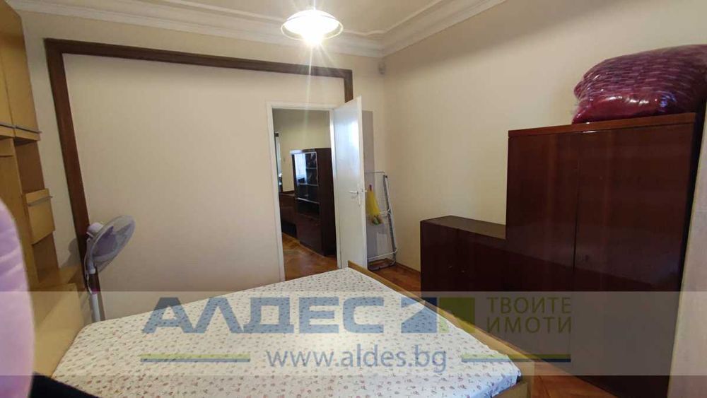 Дава се под наем Двустаен апартамент в София, Център - 53 кв.м за 500 € - Снимка #3