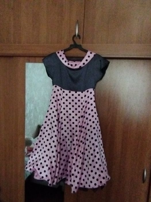 Продам нарядное платье