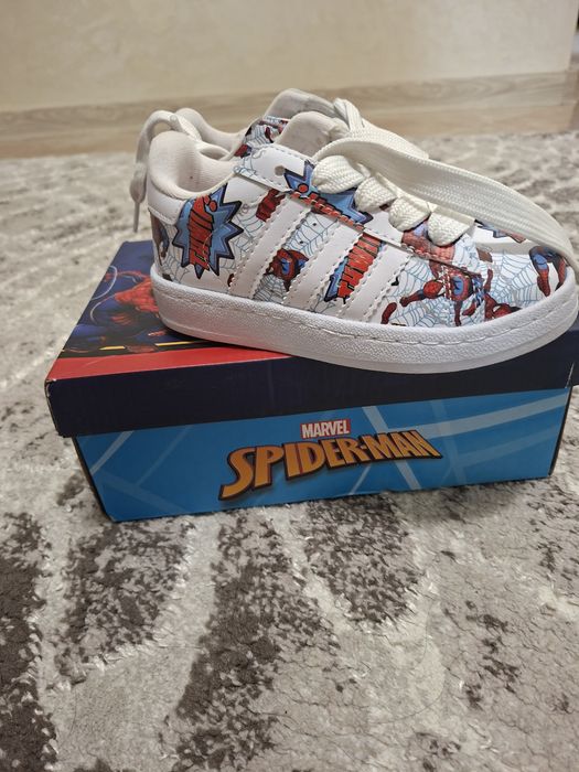 Маратонки за момче