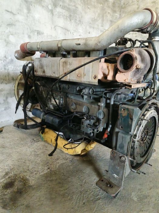 Gazli matorlar sotiladi. Shacman Howo Sitrak.