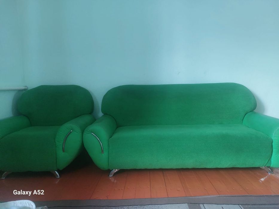 Диван 2 креслосымен бірге