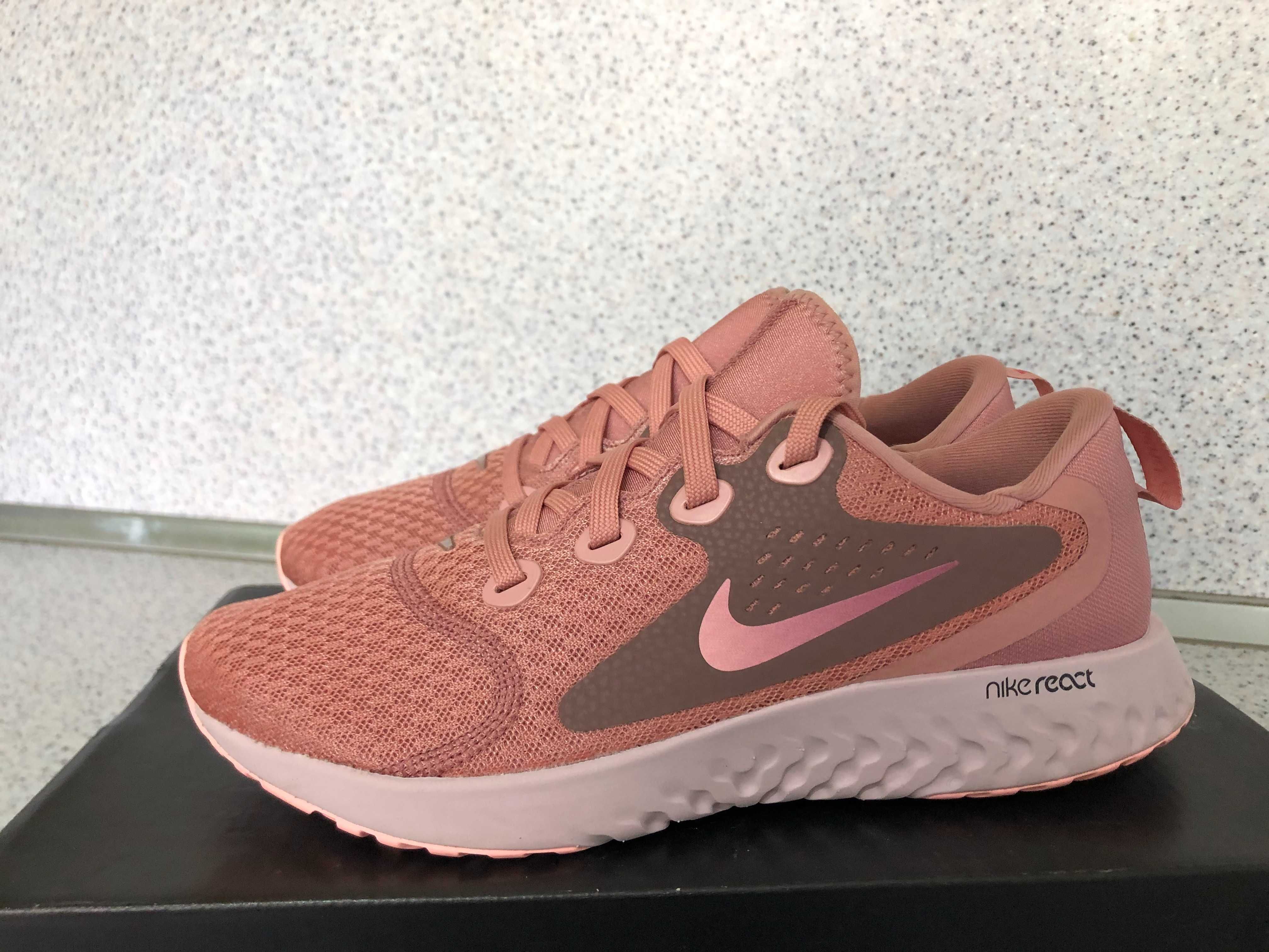 nike legend react rust pink