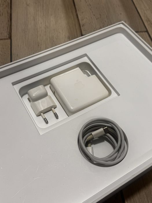 Incarcator Apple MacBook 61W/ Adaptor+ Cablu