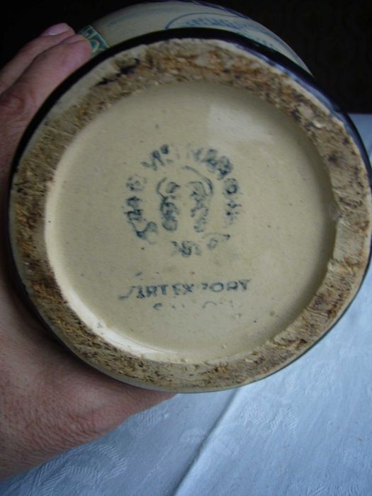 Декоративна керамична ваза среден размер