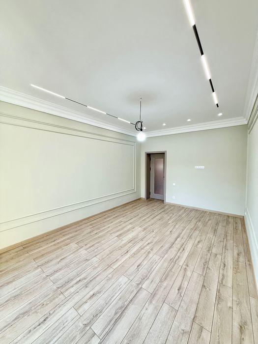 Яшнабад улица Иззат Новостройке продается квартира 3/7/8  90м2