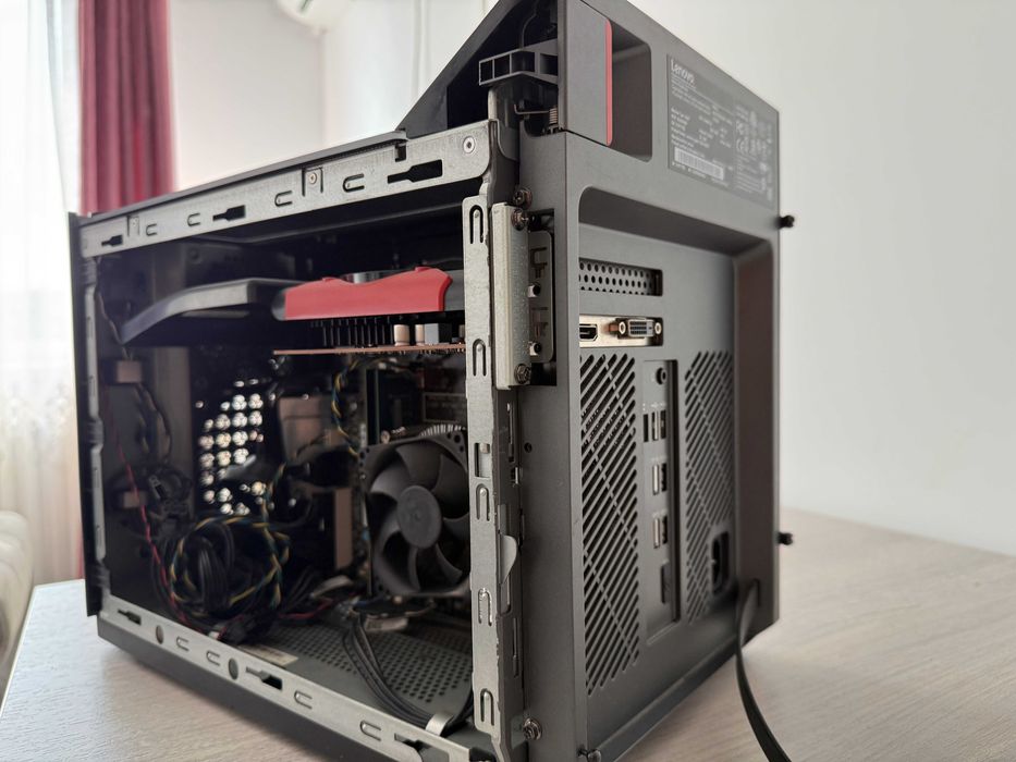 Unitate PC pentru birou/munca/jocuri