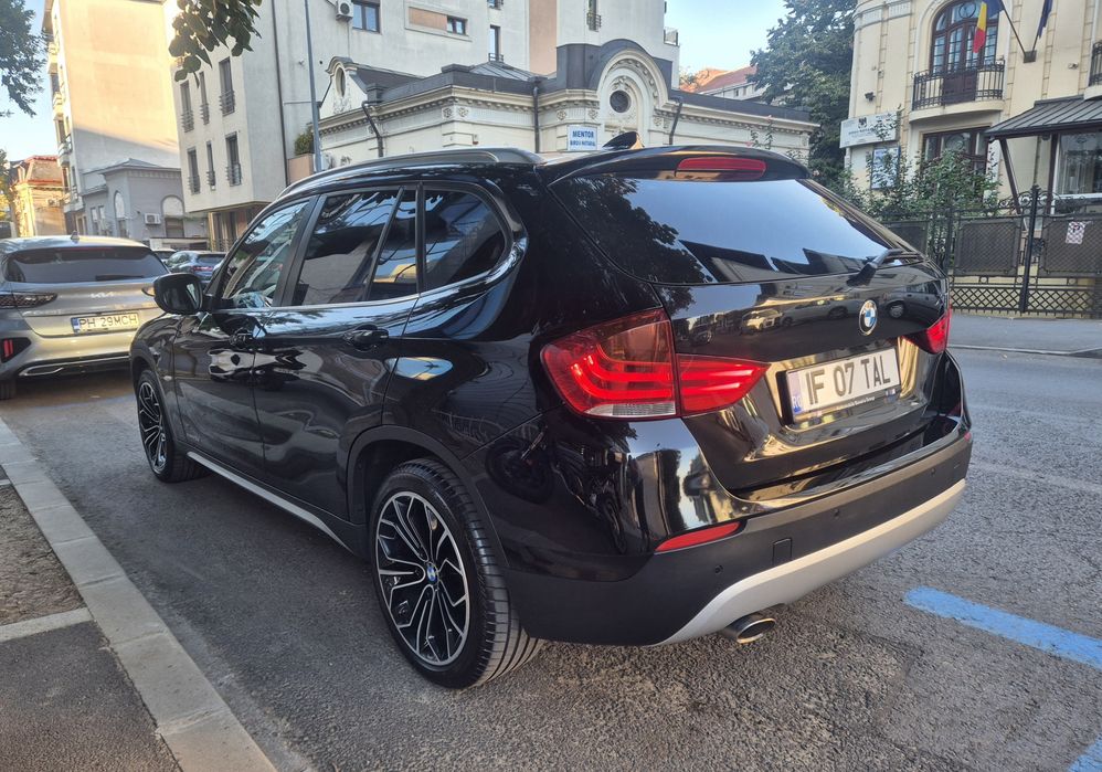 Vand Bmw X1 2.3D Xdrive Automata, Navigatie.