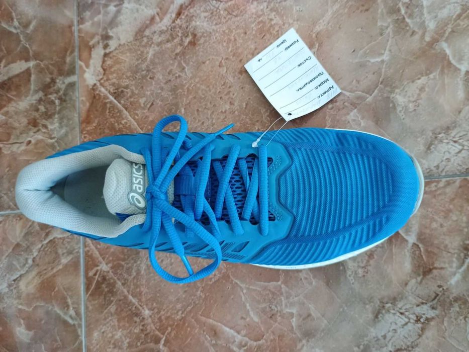 Нови маратонки Asics