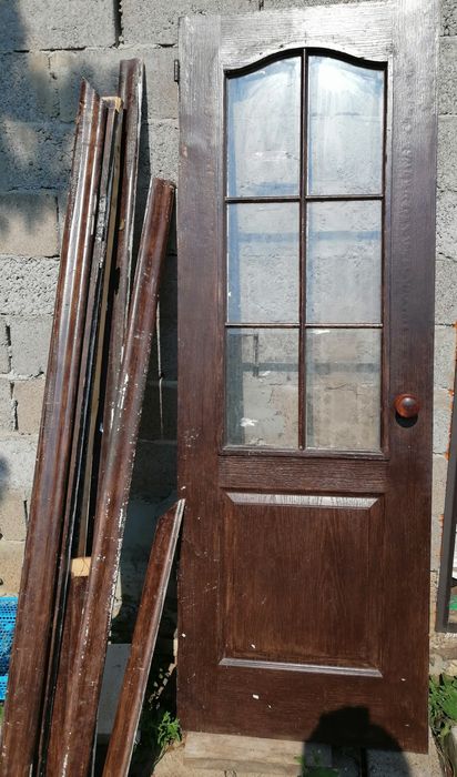 Продам межкомнатную дверь