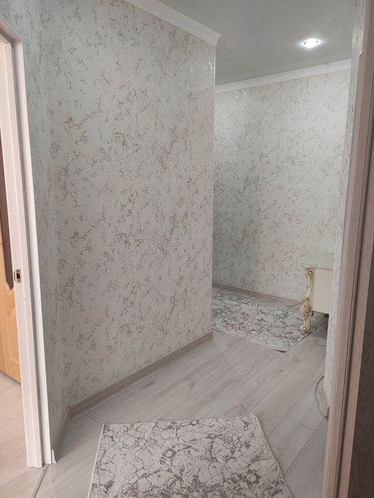 Продам 3 комн квартиру 10 микрорайон